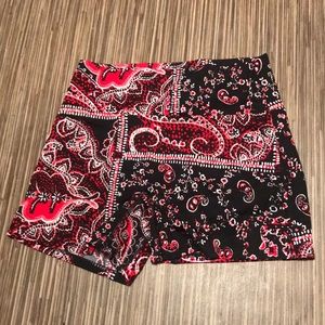 K-Deer Yoga Shorts! ❤️🖤